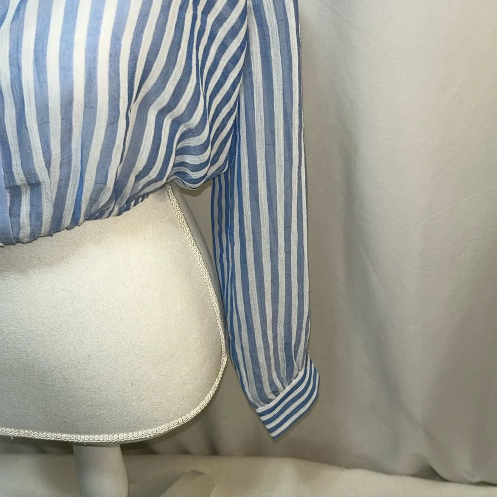 French Kyss White and‎ Blue Striped Crop Button Down - Picture 3 of 6
